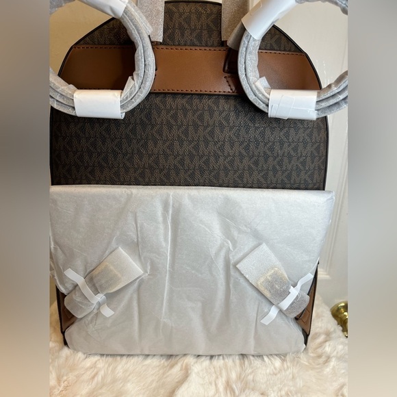 MICHAEL KORS ⭐️⭐️⭐️⭐️⭐️⭐️HOST PICK IN THE DESIGNER CATEGORY JAYCEE BACKPACK